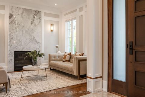 Photo 3 at 391 Sandhurst Drive, WO West, Oakville