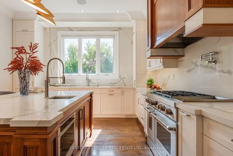 Photo 12 at 391 Sandhurst Drive, WO West, Oakville
