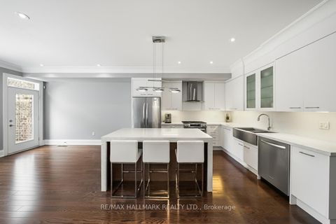 Photo 10 at 19 Hycrest Avenue, Willowdale East, Toronto