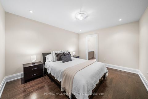 Photo 27 at 19 Hycrest Avenue, Willowdale East, Toronto