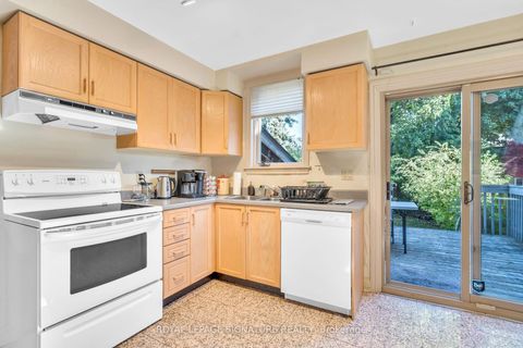 Photo 13 at 221 Hanna Road, Leaside, Toronto