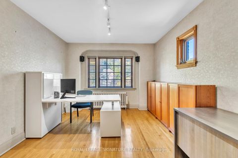 Photo 24 at 221 Hanna Road, Leaside, Toronto