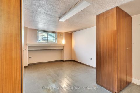 Photo 32 at 221 Hanna Road, Leaside, Toronto