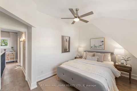 Photo 18 at 1 Heyworth Crescent, Danforth, Toronto