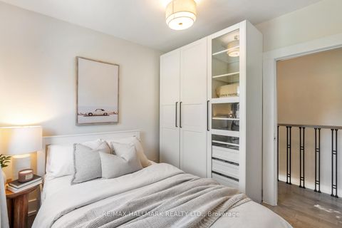 Photo 20 at 1 Heyworth Crescent, Danforth, Toronto