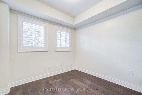 Photo 4 at 51 Lobo Mews, City Centre West, Toronto