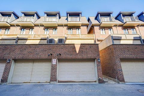 Photo 34 at 51 Lobo Mews, City Centre West, Toronto