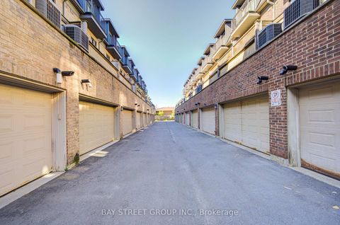 Photo 35 at 51 Lobo Mews, City Centre West, Toronto