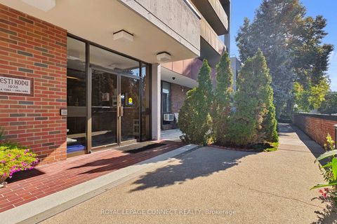 Photo 1 at 5-213 - 50 Old Kingston Road, West Hill, Toronto