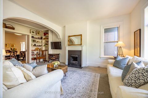 Photo 4 at 135 Madison Avenue, Annex, Toronto Photo 4 at 135 Madison Avenue, Annex, Toronto