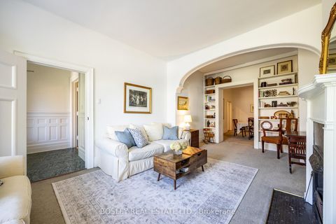 Photo 7 at 135 Madison Avenue, Annex, Toronto Photo 7 at 135 Madison Avenue, Annex, Toronto