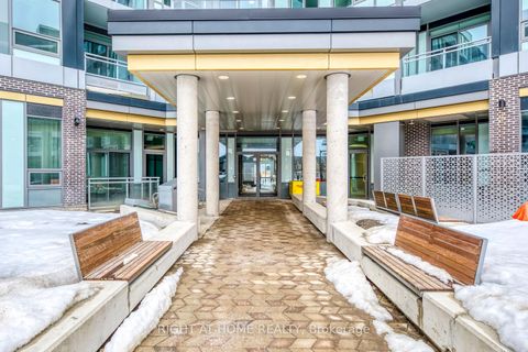 Photo 3 at 136 - 2501 Saw Whet Boulevard, GA Glen Abbey, Oakville