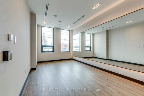 Photo 29 at 136 - 2501 Saw Whet Boulevard, GA Glen Abbey, Oakville