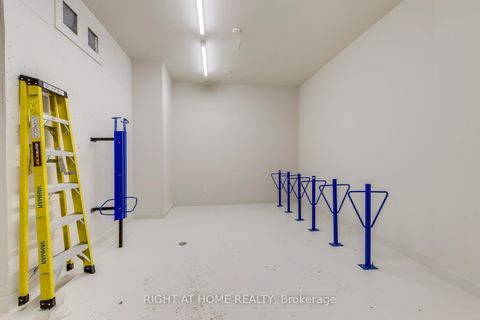 Photo 31 at 136 - 2501 Saw Whet Boulevard, GA Glen Abbey, Oakville