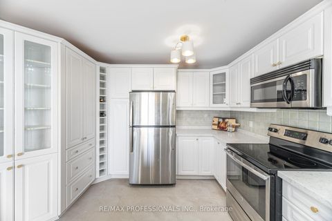 Photo 16 at B4 - 284 Mill Road, Markland Wood, Toronto