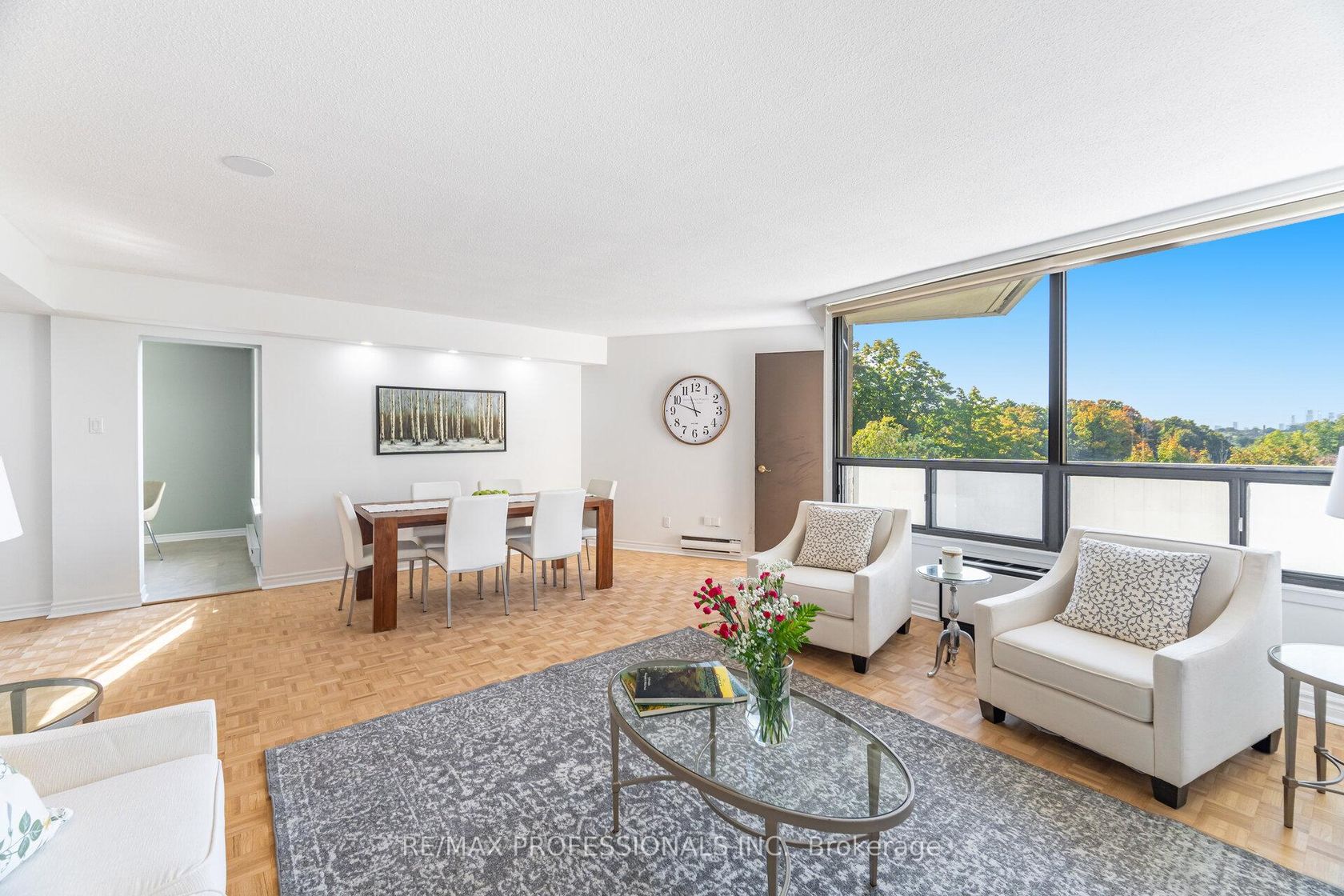 B4 - 284 Mill Road, Markland Wood, Toronto 