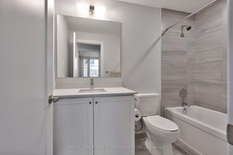 Photo 14 at 118 - 349 Wheat Boom Drive, JM Joshua Meadows, Oakville