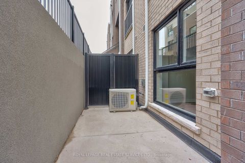 Photo 17 at 118 - 349 Wheat Boom Drive, JM Joshua Meadows, Oakville