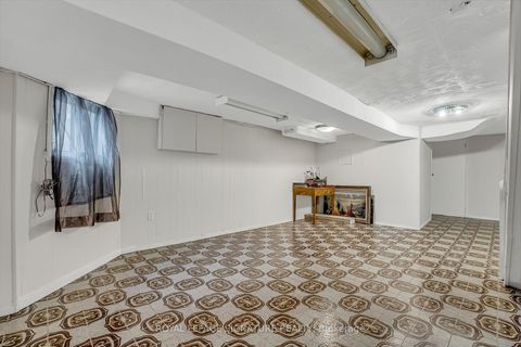 Photo 39 at 667 Shaw Street, Little Italy, Toronto