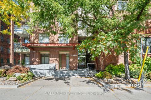 Photo 2 at 301 - 70 Mill Street, Waterfront Communities C8, Toronto