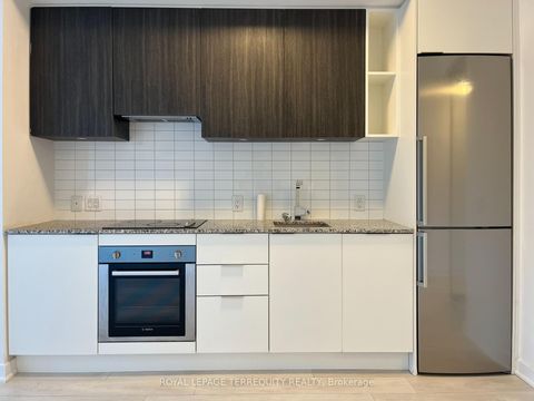 Photo 2 at 423 - 120 Parliament Street, Moss Park, Toronto Photo 2 at 423 - 120 Parliament Street, Moss Park, Toronto