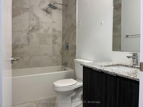 Photo 7 at 423 - 120 Parliament Street, Moss Park, Toronto