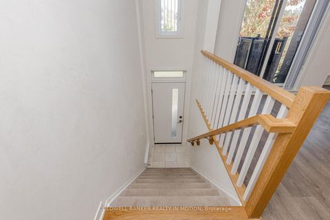 Photo 7 at TH203 - 90 Canon Jackson Drive, Amesbury, Toronto