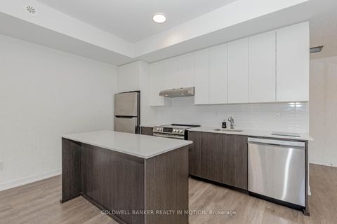 Photo 16 at TH203 - 90 Canon Jackson Drive, Amesbury, Toronto