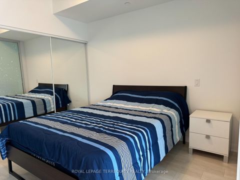 Photo 9 at 421 - 120 Parliament Street, Moss Park, Toronto