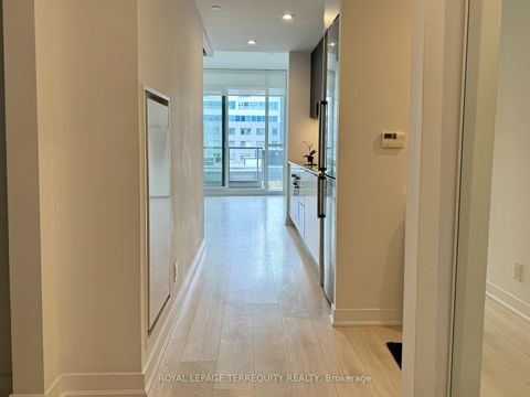Photo 11 at 421 - 120 Parliament Street, Moss Park, Toronto