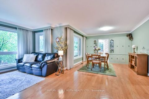 Photo 7 at 25 FLORIDA Crescent, Humbermede, Toronto