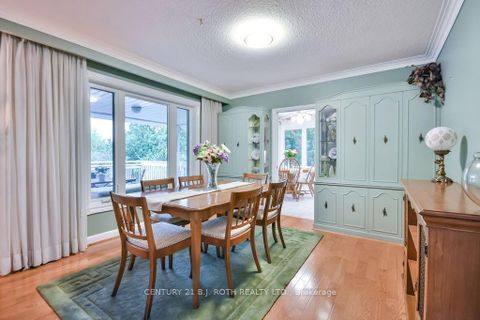 Photo 9 at 25 FLORIDA Crescent, Humbermede, Toronto