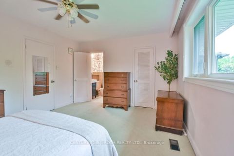 Photo 16 at 25 FLORIDA Crescent, Humbermede, Toronto
