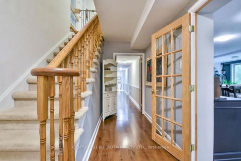 Photo 20 at 25 FLORIDA Crescent, Humbermede, Toronto