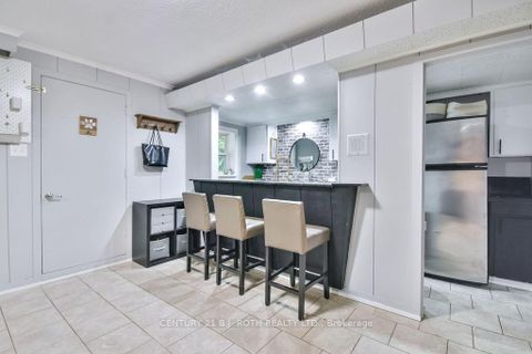 Photo 22 at 25 FLORIDA Crescent, Humbermede, Toronto