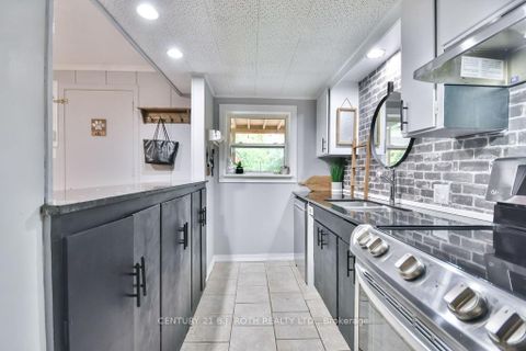 Photo 23 at 25 FLORIDA Crescent, Humbermede, Toronto