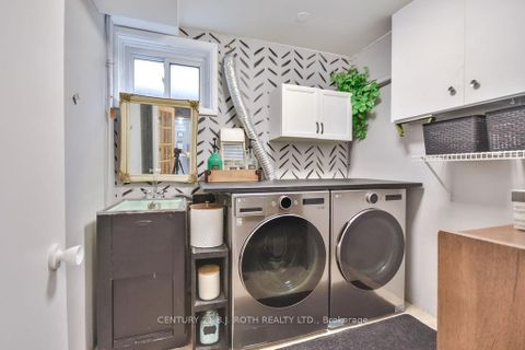 Photo 29 at 25 FLORIDA Crescent, Humbermede, Toronto