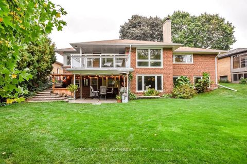 Photo 34 at 25 FLORIDA Crescent, Humbermede, Toronto