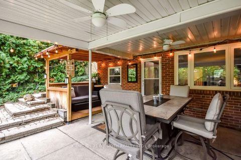 Photo 38 at 25 FLORIDA Crescent, Humbermede, Toronto