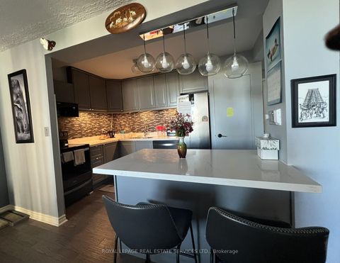 Photo 9 at 709 - 60 Pavane Linkway, Flemingdon Park, Toronto