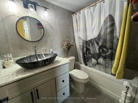 Photo 16 at 709 - 60 Pavane Linkway, Flemingdon Park, Toronto