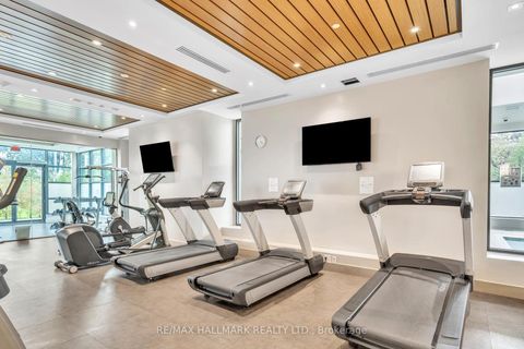 Photo 6 at 1609 - 9608 Yonge Street, North Richvale, Richmond Hill