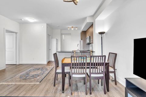 Photo 11 at 1609 - 9608 Yonge Street, North Richvale, Richmond Hill