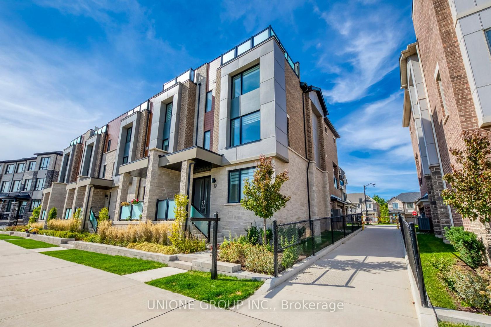 19 - 3070 John Mckay Boulevard, JM Joshua Meadows, Oakville 