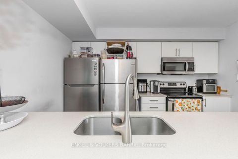 Photo 8 at 6 - 246 Penetanguishene Road, Georgian Drive, Barrie