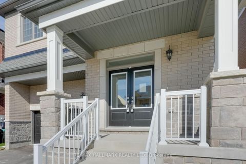 Photo 3 at 634 Newlove Street, Rural Innisfil, Innisfil