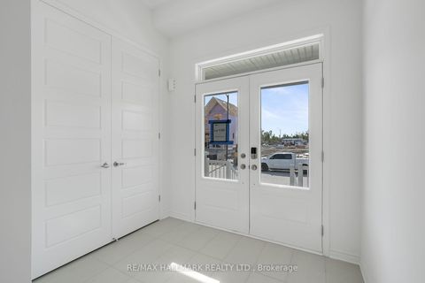 Photo 4 at 634 Newlove Street, Rural Innisfil, Innisfil Photo 4 at 634 Newlove Street, Rural Innisfil, Innisfil