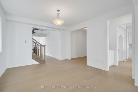 Photo 9 at 634 Newlove Street, Rural Innisfil, Innisfil