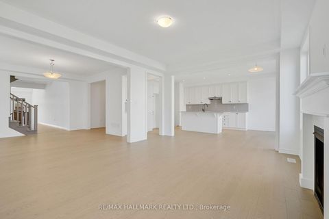 Photo 14 at 634 Newlove Street, Rural Innisfil, Innisfil Photo 14 at 634 Newlove Street, Rural Innisfil, Innisfil