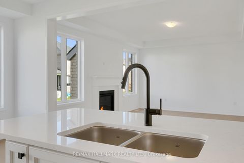 Photo 19 at 634 Newlove Street, Rural Innisfil, Innisfil